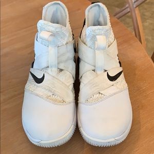 Nike Lebron Zoom Soldiers